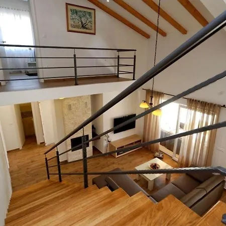 Ferienhaus Mit Privatpool Fur 8 Personen Ca 120 Qm In Dubrava Kod Sibenik, Dalmatien Norddalmatien Holiday home Dubrava (Sibenik-Knin)