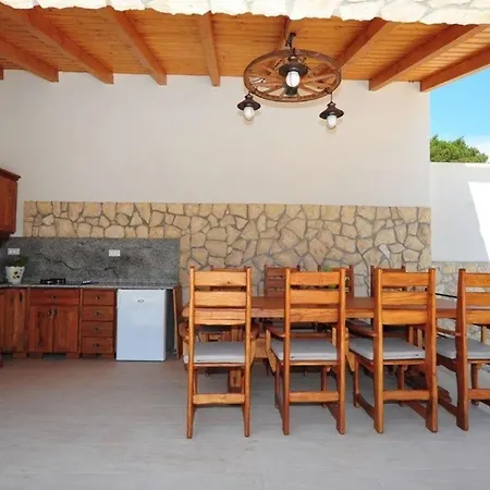 Ferienhaus Mit Privatpool Fur 8 Personen Ca 120 Qm In Dubrava Kod Sibenik, Dalmatien Norddalmatien Holiday home
